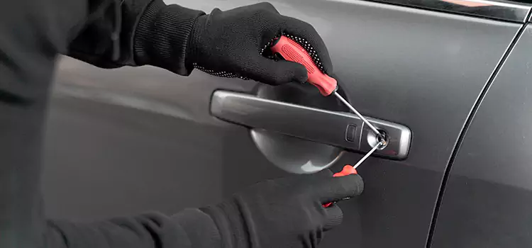 Locked Out of Car Help Santa Ana