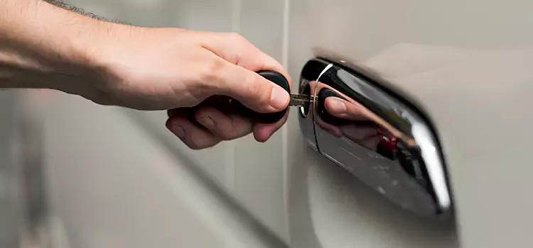 Why Choose Our Auto Locksmith Team in Santa Ana, CA?